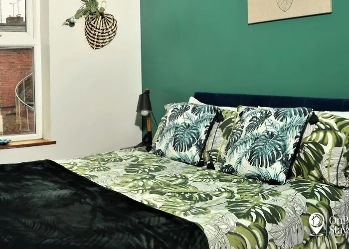 Smallest House In Chester - Cosy 1 Bedroom Home